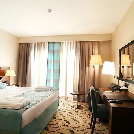 Listana Hotel 4*